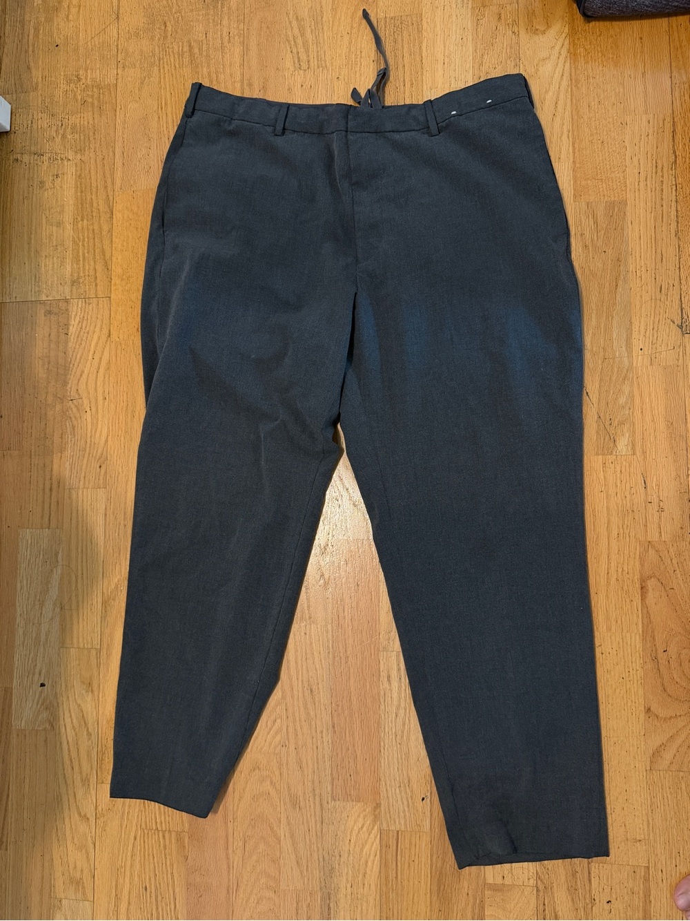 UNIQLO Men Smart Ankle Pants XL 36-39 Charcoal 2-Way Stretch Tapered pants